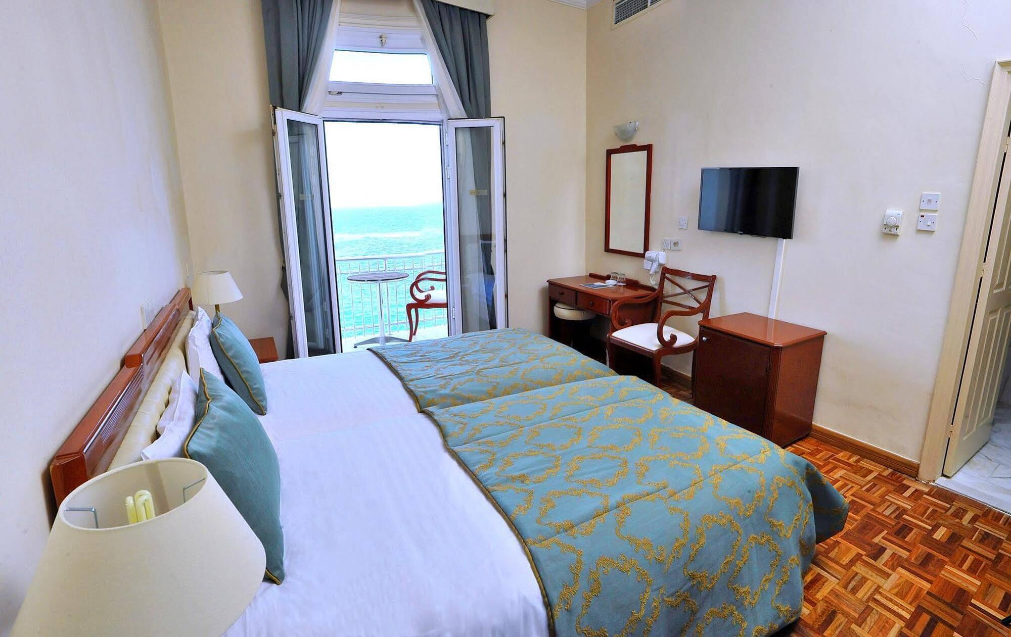 Dome Hotel Girne Dış mekan fotoğraf
